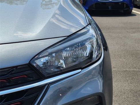 Used 2022 Buick Encore GX Select w/ Sport Touring Package image 9