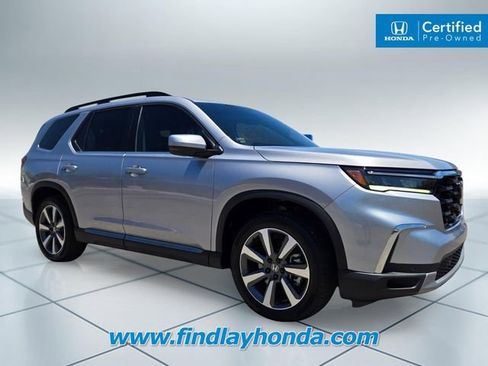 Certified 2025 Honda Pilot Touring image 3