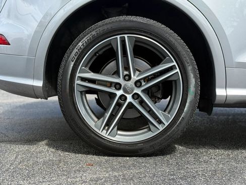 Used 2018 Audi SQ5 Premium Plus AWD/4WD image 23