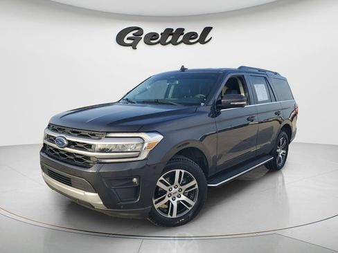 Used 2022 Ford Expedition XLT RWD image 1