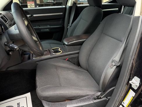 Used 2010 Dodge Charger SXT RWD image 10