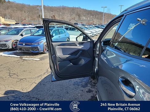 New 2026 Volkswagen Tiguan SE image 36