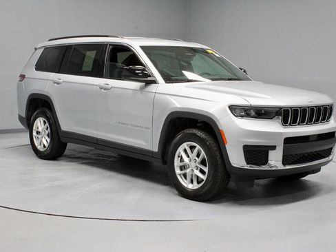 Used 2024 Jeep Grand Cherokee L Laredo AWD/4WD image 1