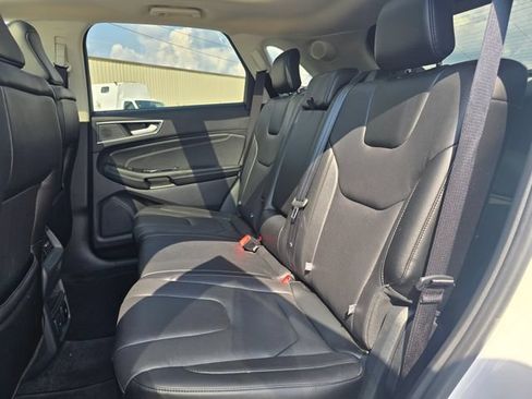 Used 2020 Ford Edge Titanium w/ Equipment Group 301A AWD/4WD image 13