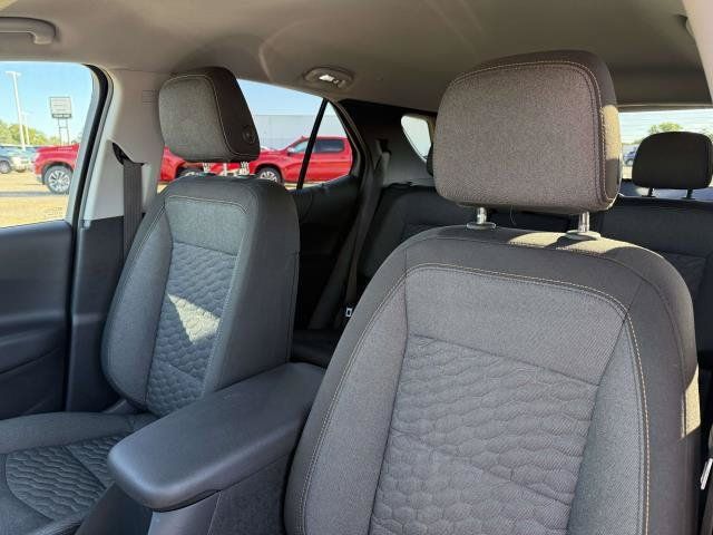Used 2018 Chevrolet Equinox LT FWD image 12