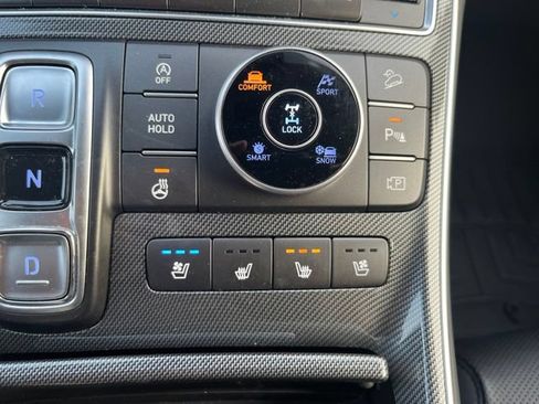 Used 2022 Hyundai Santa Fe Limited AWD/4WD image 10