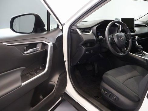 Certified 2023 Toyota RAV4 AWD Hybrid image 9
