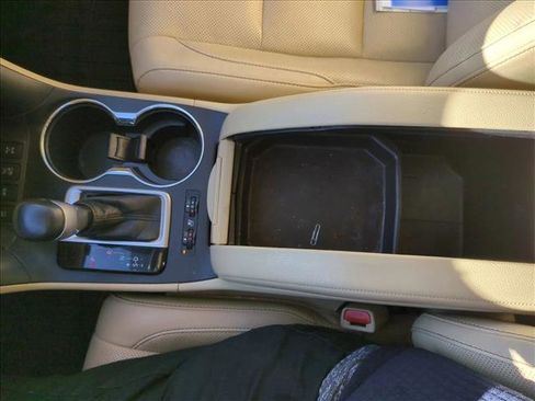 Used 2019 Toyota Highlander Limited Platinum image 15