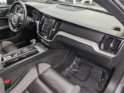 Used 2020 Volvo V60 T6 R-Design w/ Protection Package image 25