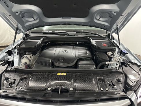 Used 2025 Mercedes-Benz GLS 450 4MATIC image 32