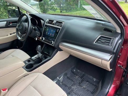 Used 2019 Subaru Outback 2.5i Premium AWD/4WD image 38