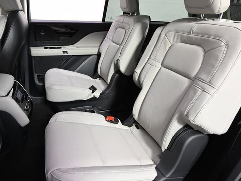 New 2026 Lincoln Aviator Reserve w/ Jet Appearance Package image 21