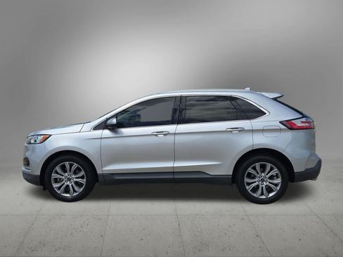 Used 2019 Ford Edge Titanium AWD/4WD image 3