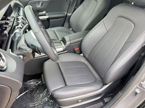 Certified 2026 Mercedes-Benz GLB 250 4MATIC image 5