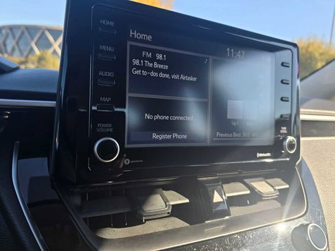 Used 2022 Toyota Corolla LE image 27