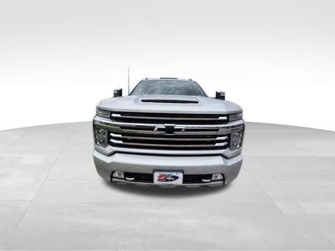 Used 2020 Chevrolet Silverado 2500 High Country w/ Z71 Off-Road Package AWD/4WD image 2