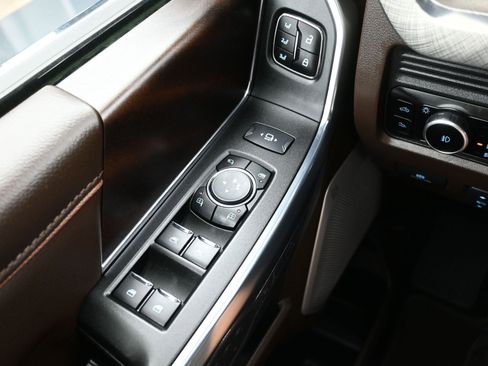 Used 2025 Ford F450 King Ranch w/ Chrome Package image 25