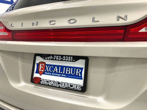 Used 2017 Lincoln MKC Premiere image 24