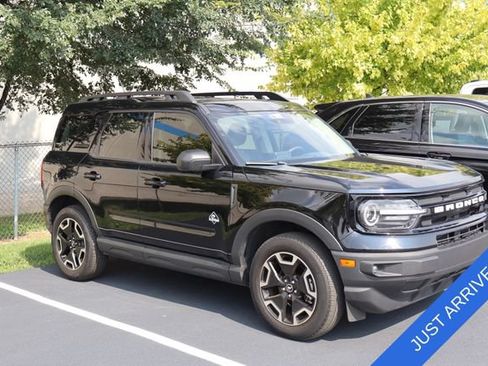 Used 2023 Ford Bronco Sport Outer Banks w/ Tech Package AWD/4WD image 3