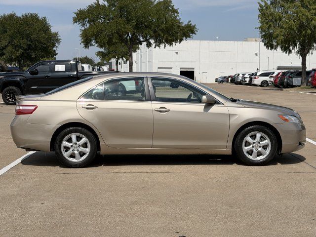 Used 2008 Toyota Camry LE FWD image 3