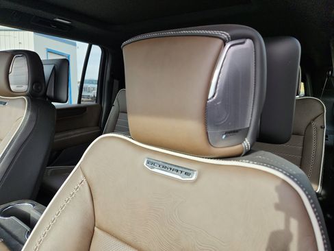 Used 2025 GMC Yukon XL Denali Ultimate w/ LPO, Floor Liner Package image 11