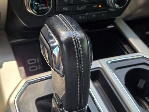 Used 2017 Ford F150 Lariat AWD/4WD image 27