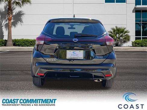 Used 2025 Nissan Kicks Play S image 8