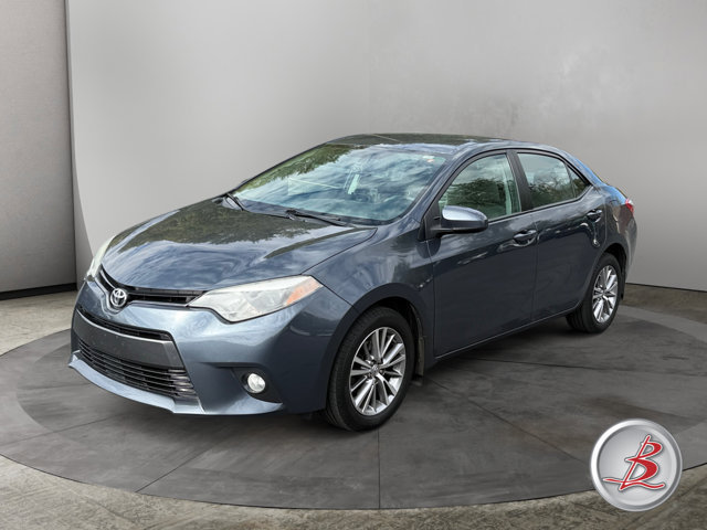Used 2015 Toyota Corolla LE FWD image 3