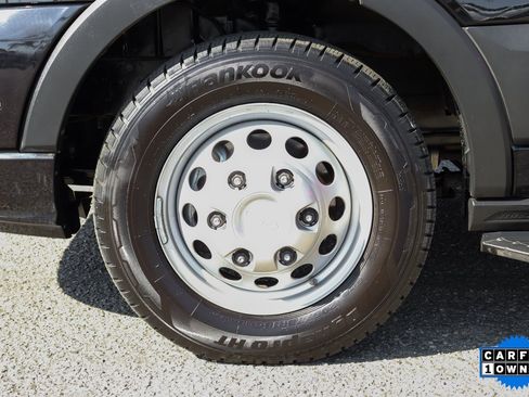 Used 2021 Ford Transit 350 XLT image 34