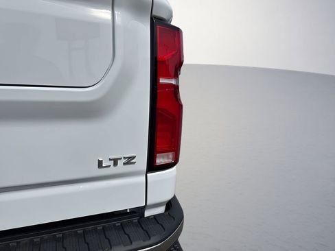New 2026 Chevrolet Silverado 2500 LTZ w/ LTZ Convenience Package AWD/4WD image 43