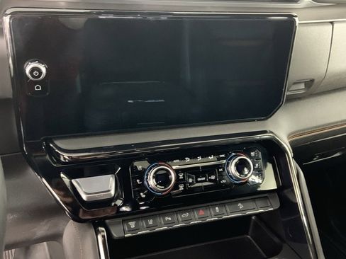 Used 2024 GMC Sierra 2500 AT4 w/ AT4 Premium Plus Package image 29