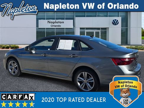 Used 2024 Volkswagen Jetta SE image 7