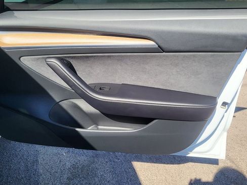 Used 2023 Tesla Model 3 Performance image 13