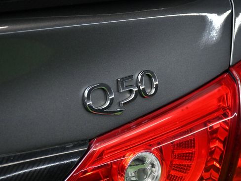 Used 2016 INFINITI Q50 3.0t Premium w/ Driver Assistance Package AWD/4WD image 7