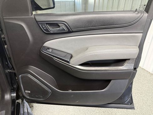 Used 2015 Chevrolet Suburban LT AWD/4WD image 39