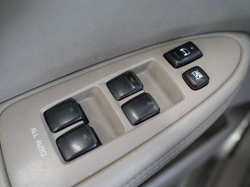 Used 2003 Lexus ES 330 4dr Sdn image 26