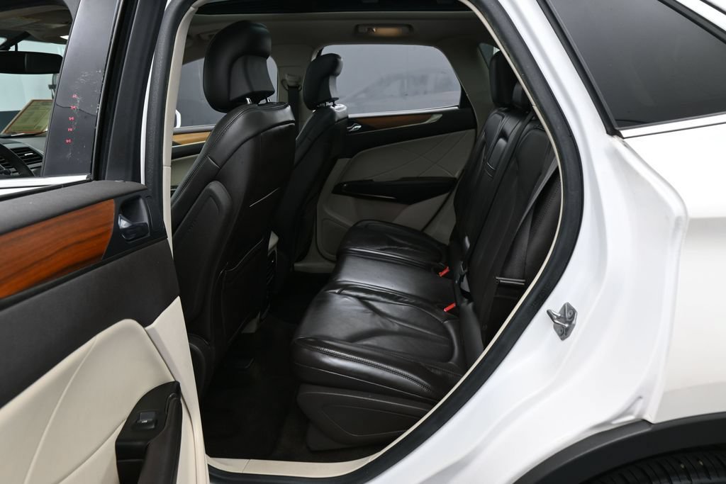 Used 2019 Lincoln MKC Select w/ Select Plus Package FWD image 29