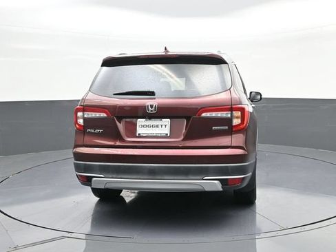 Used 2022 Honda Pilot Touring image 11