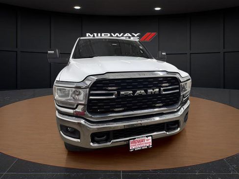 Used 2024 RAM 2500 Big Horn AWD/4WD image 30