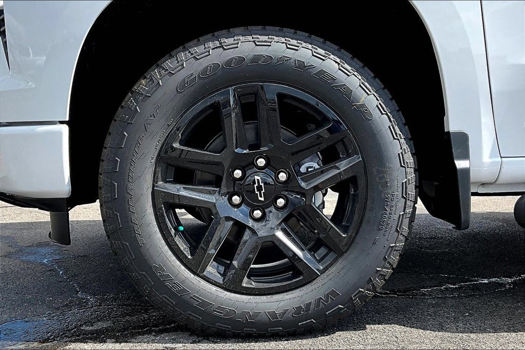 New 2026 Chevrolet Silverado 1500 RST w/ RST Select Package AWD/4WD image 12