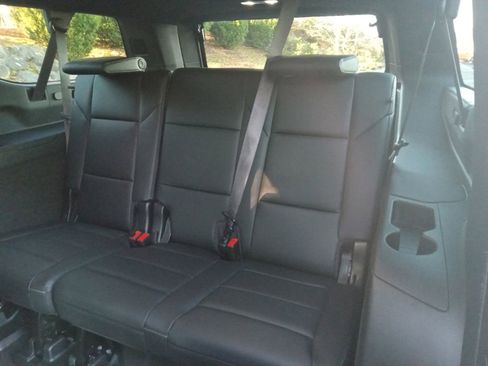 Used 2021 Cadillac Escalade ESV Luxury image 22