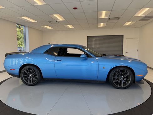 Used 2019 Dodge Challenger R/T Scat Pack w/ Shaker Package image 66