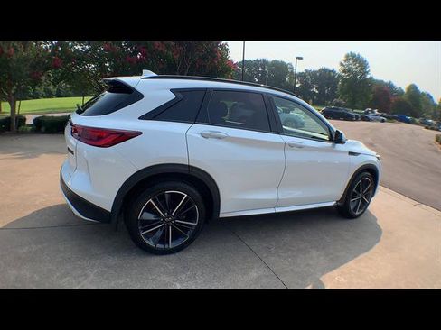 Used 2023 INFINITI QX50 Sport FWD image 8