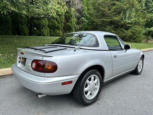 Used 1990 MAZDA MX-5 Miata RWD image 38