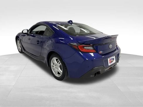 Used 2023 Toyota GR86 Premium image 3