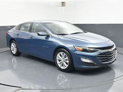 Used 2024 Chevrolet Malibu LT FWD image 2