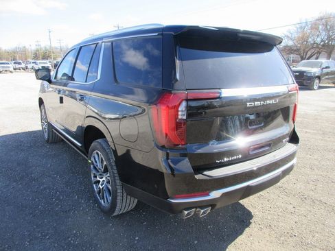 New 2026 GMC Yukon Denali image 7