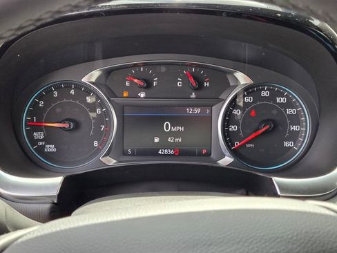 Certified 2023 Chevrolet Traverse LT FWD image 20