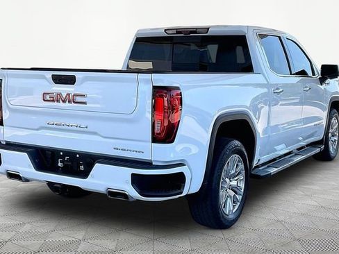 Used 2023 GMC Sierra 1500 Denali w/ Technology Package AWD/4WD image 5