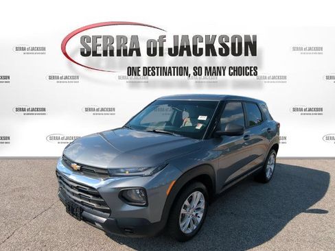 Used 2021 Chevrolet TrailBlazer LS FWD image 4